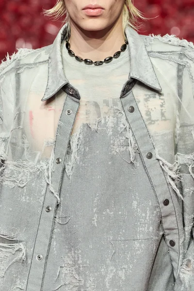 Look 27